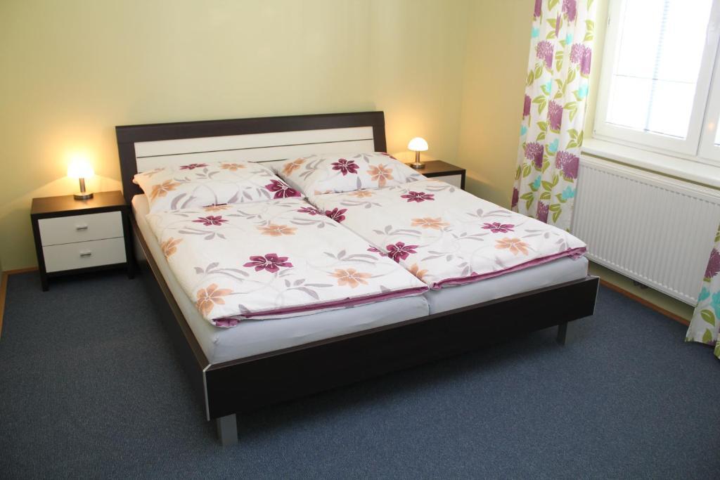 3 Rooms Sunny Apartments-Schoenbrunn, 100M2 With Balcony فيينا الغرفة الصورة