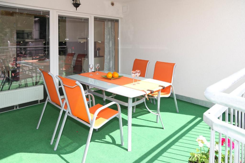 3 Rooms Sunny Apartments-Schoenbrunn, 100M2 With Balcony فيينا الغرفة الصورة